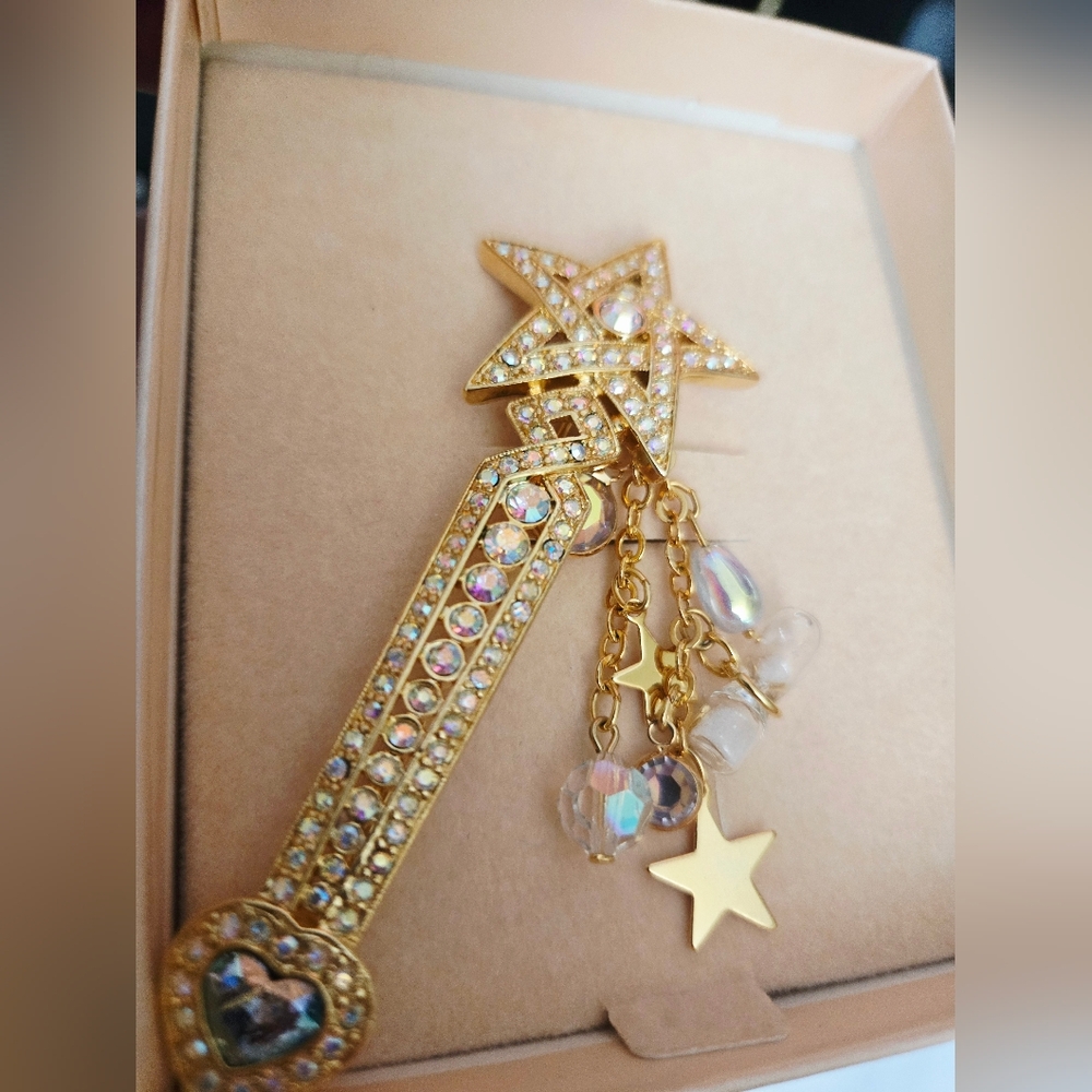 Kirks Folly Gold Star Wand Brooch with Crystals and Charms Pre Owned